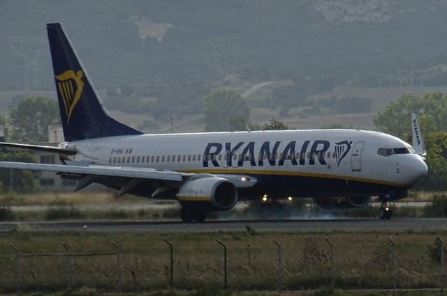 ryanair vitoria